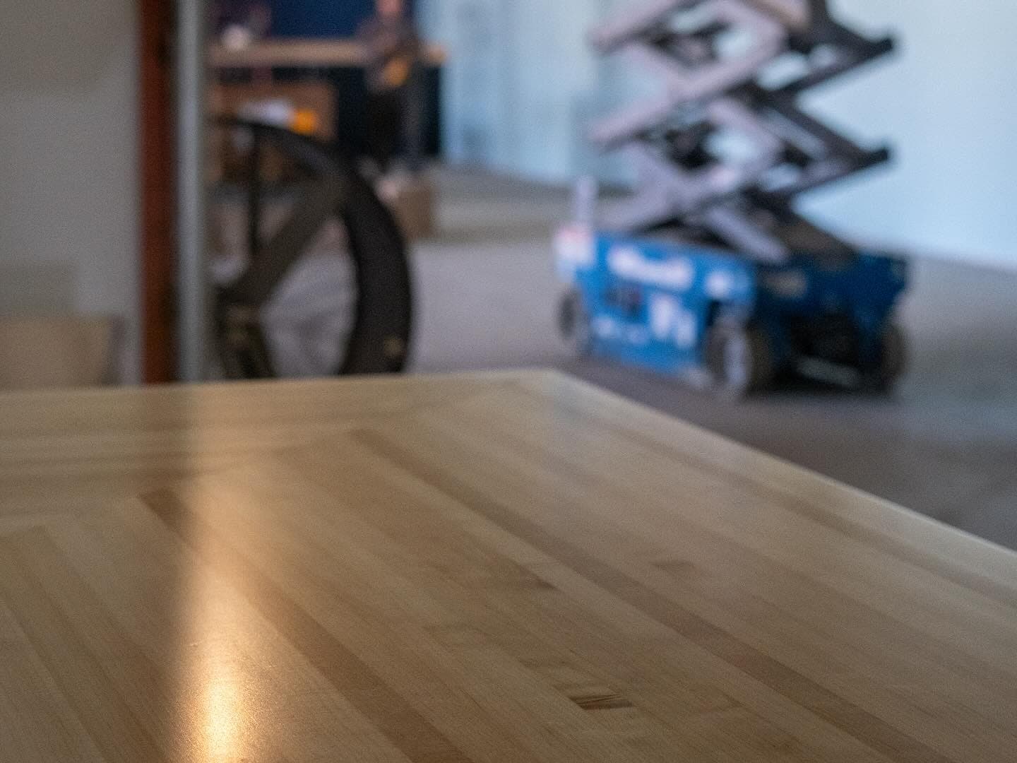 The new wooden bar top